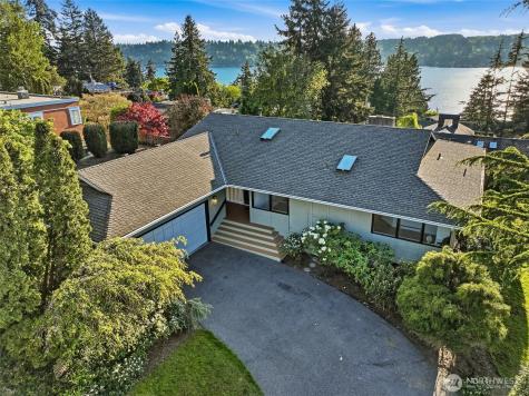 15419 62nd Avenue NE Kenmore WA 98028