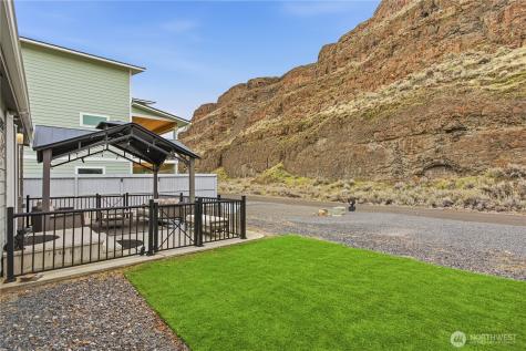 578 SW Section Quincy WA 98848