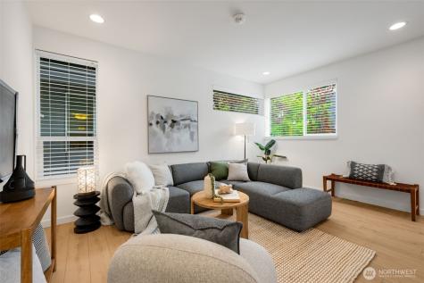 139 22nd Avenue E Seattle WA 98112