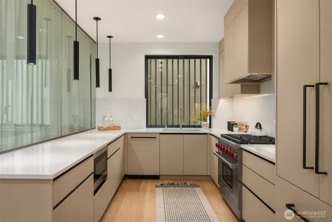 413 99th Avenue NE Bellevue WA 98004