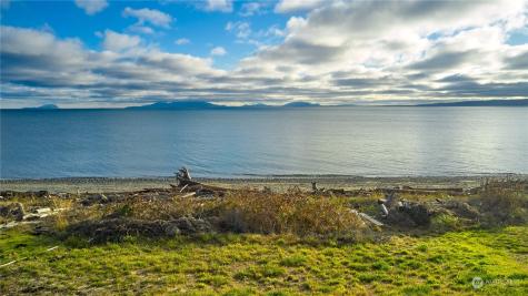 1881 Edwards Drive Point Roberts WA 98281