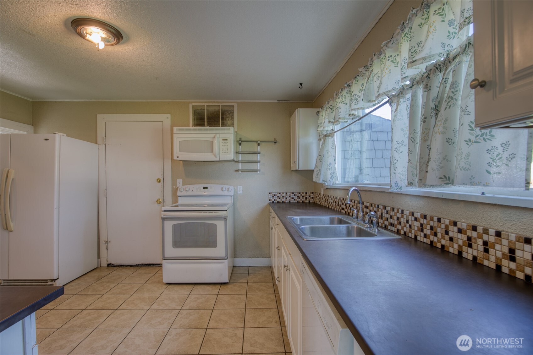 2311 Aberdeen Avenue Hoquiam WA 98550