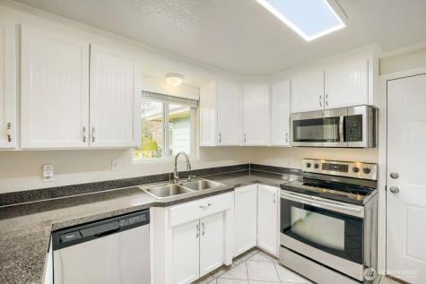 12045 SE 210th Street Kent WA 98031
