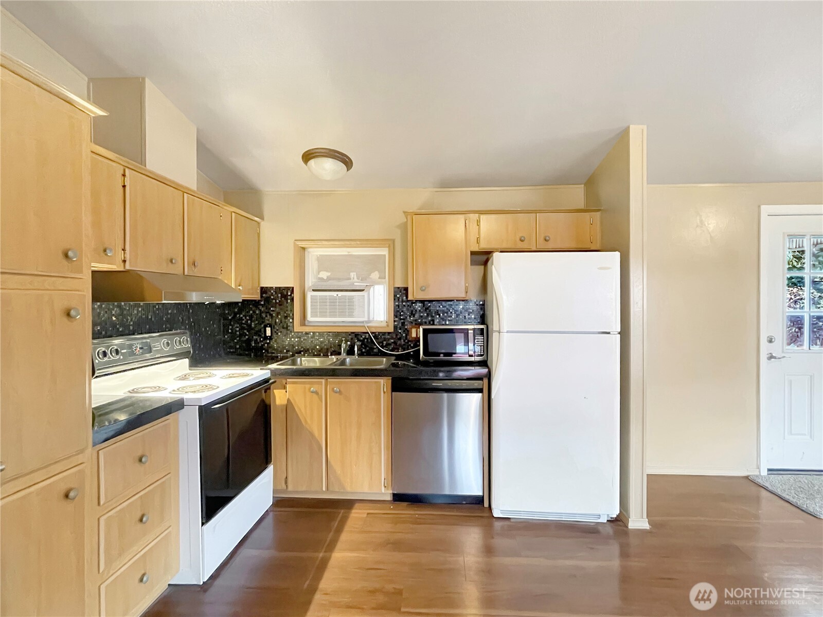 1965 Westside Highway Kelso WA 98626