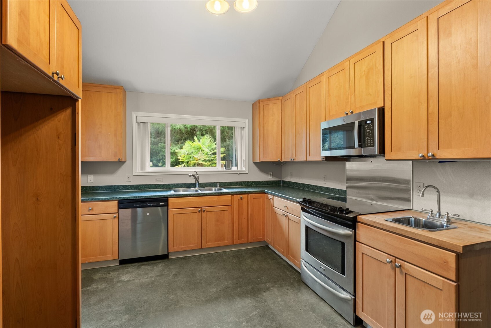 33 Rustemeyer Road Aberdeen WA 98520