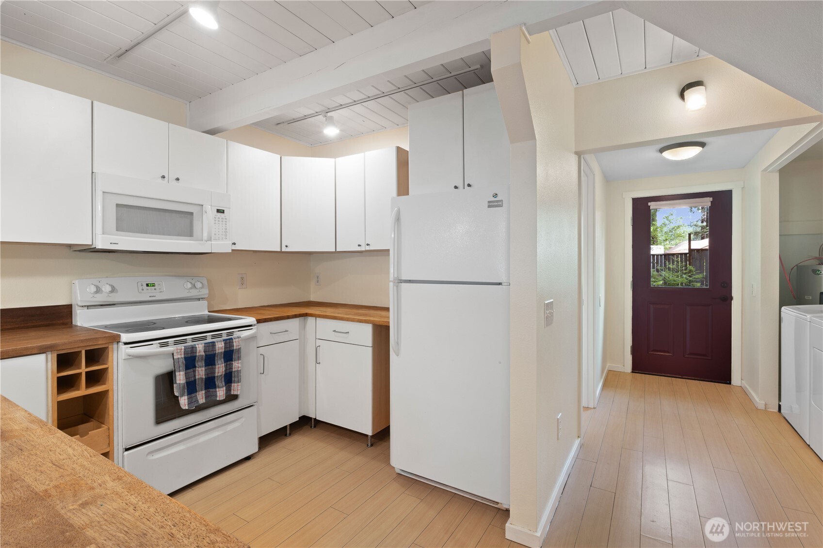 6182 Chestnut Drive Maple Falls WA 98266