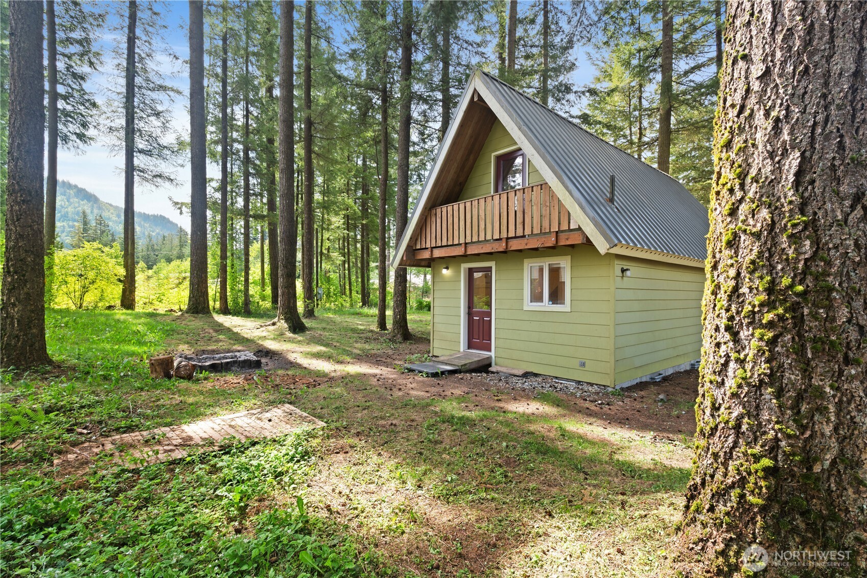 6182 Chestnut Drive Maple Falls WA 98266