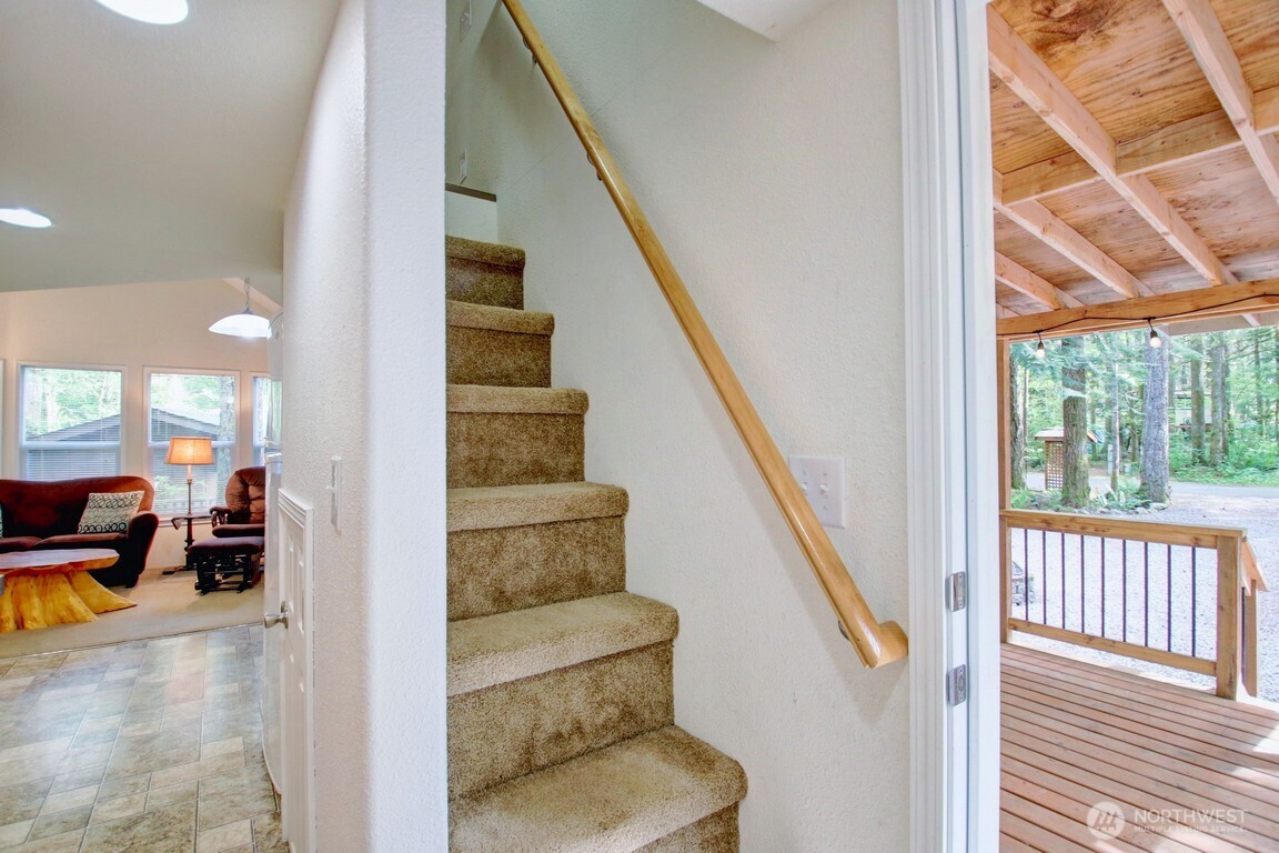 20 Goldrush Road Deming WA 98244