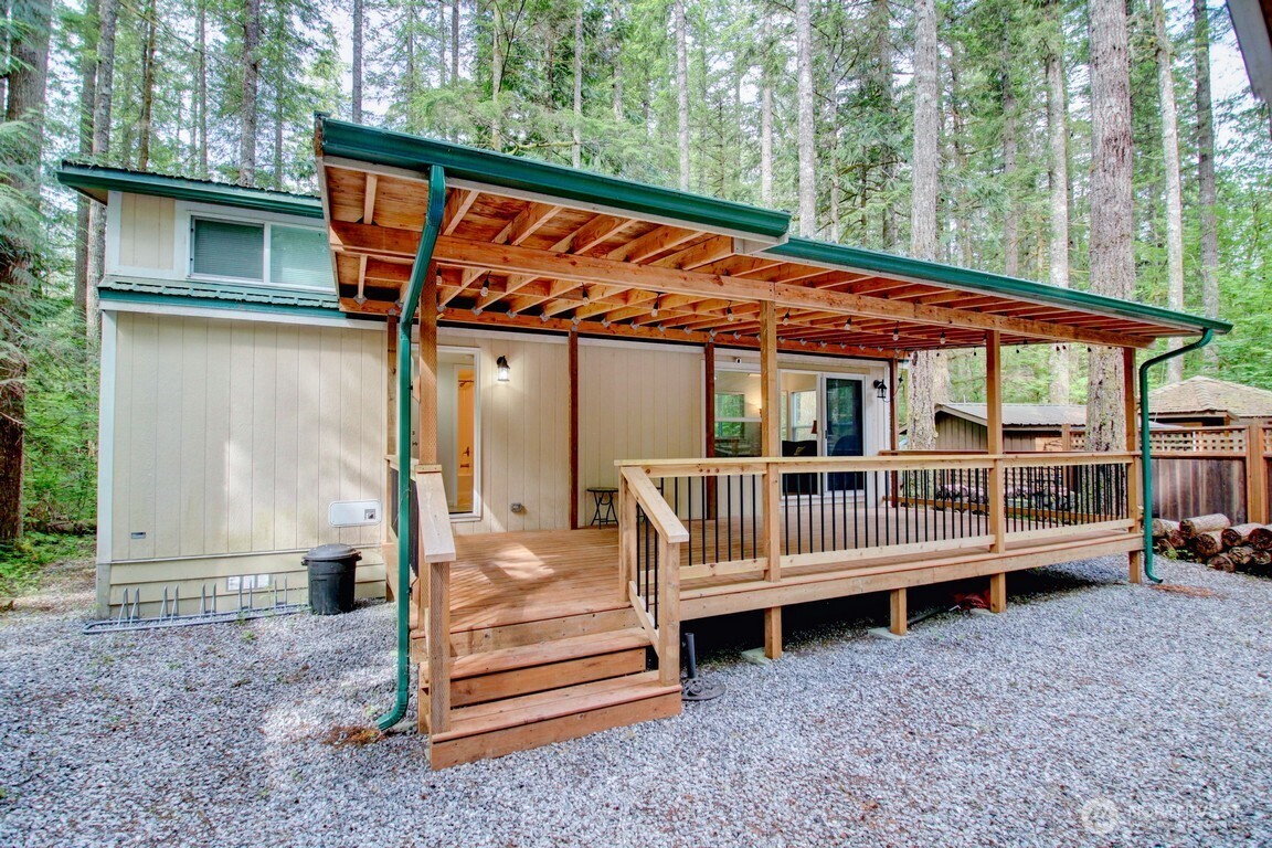 20 Goldrush Road Deming WA 98244