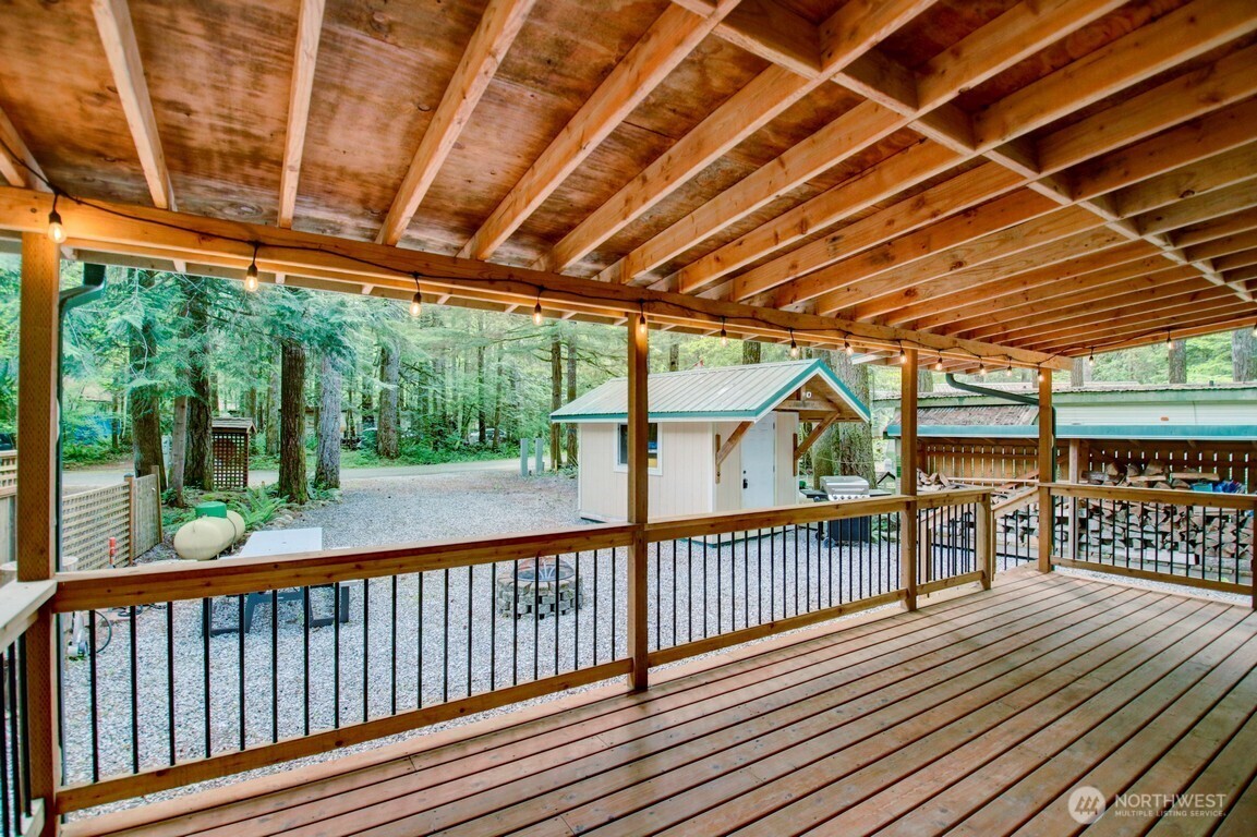 20 Goldrush Road Deming WA 98244