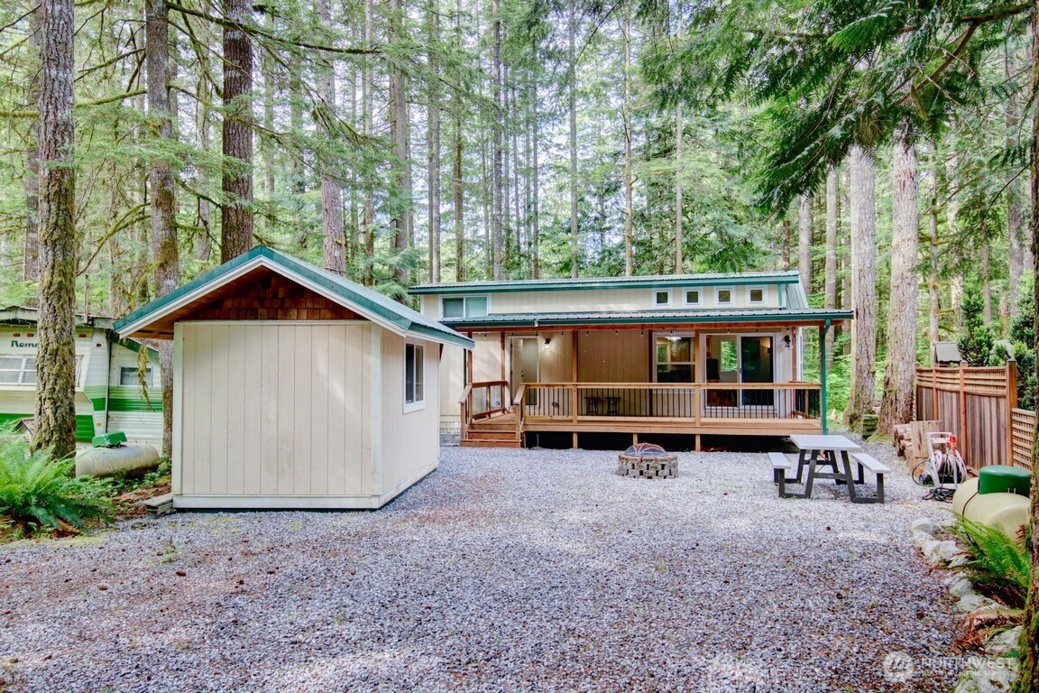 20 Goldrush Road Deming WA 98244