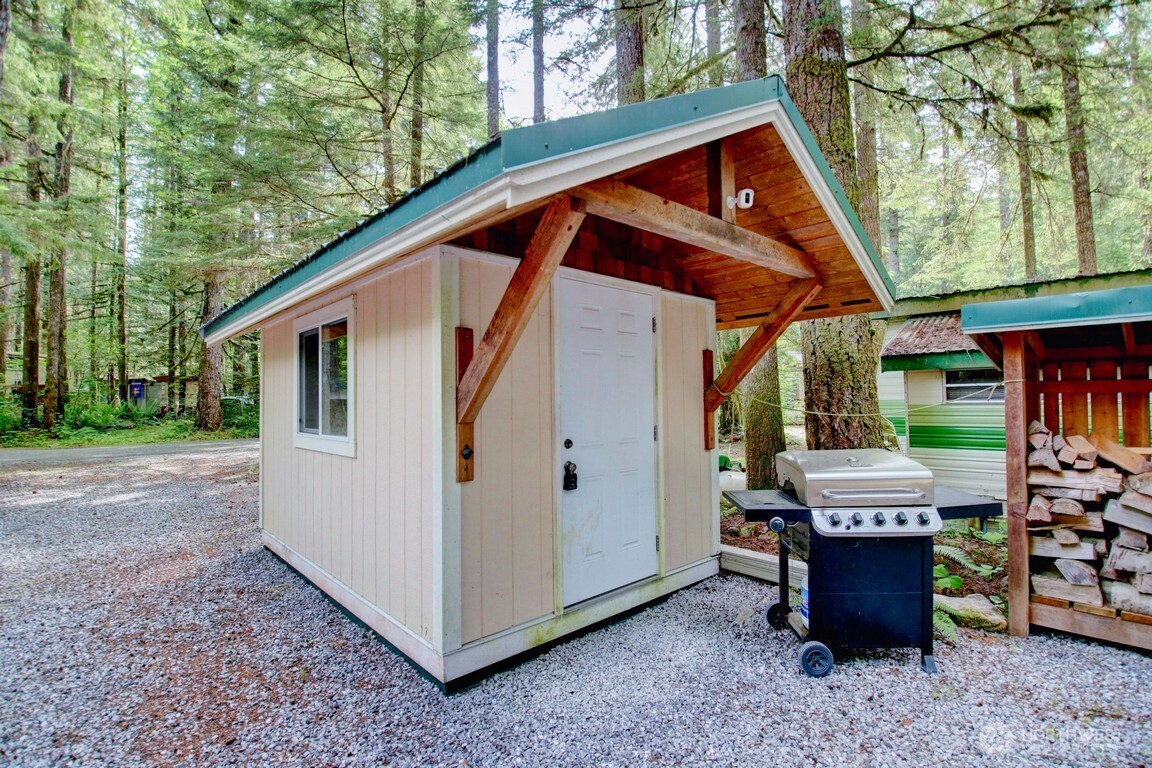 20 Goldrush Road Deming WA 98244