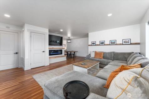 3949 NE Vista Del Rey Drive East Wenatchee WA 98802