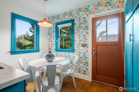 801 16th Avenue Seattle WA 98122