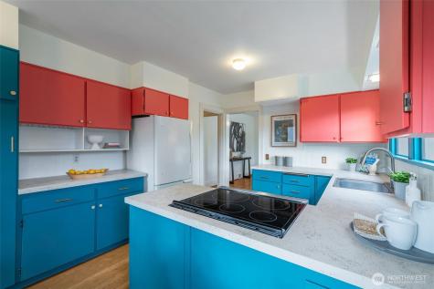 801 16th Avenue Seattle WA 98122