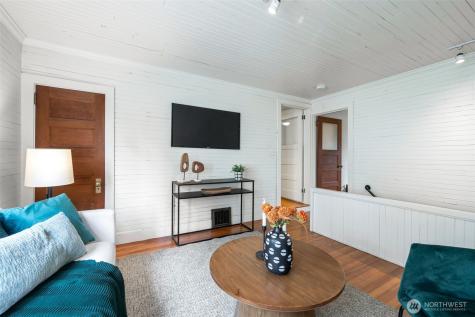 801 16th Avenue Seattle WA 98122
