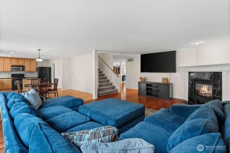 23412 SE 260th Court Maple Valley WA 98038