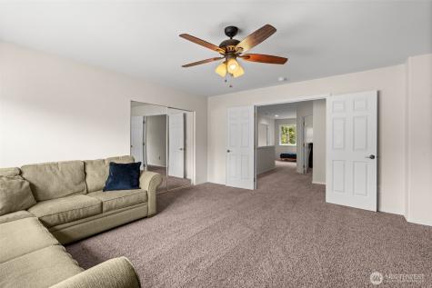 23412 SE 260th Court Maple Valley WA 98038