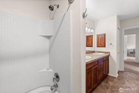 23412 SE 260th Court Maple Valley WA 98038