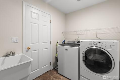 23412 SE 260th Court Maple Valley WA 98038