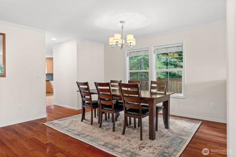 23412 SE 260th Court Maple Valley WA 98038