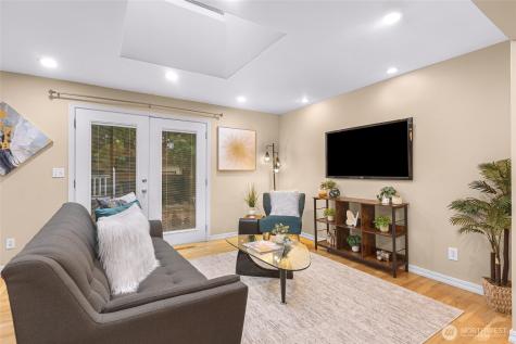 16828 NE 18th Street Bellevue WA 98008