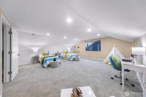 16828 NE 18th Street Bellevue WA 98008