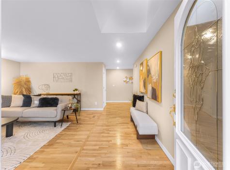 16828 NE 18th Street Bellevue WA 98008