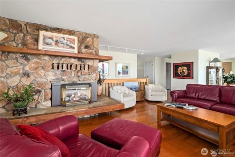 1505 West Beach Road Oak Harbor WA 98277