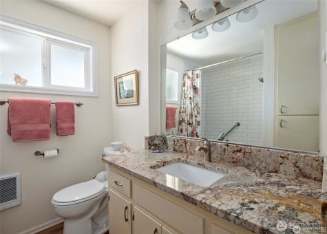 1505 West Beach Road Oak Harbor WA 98277