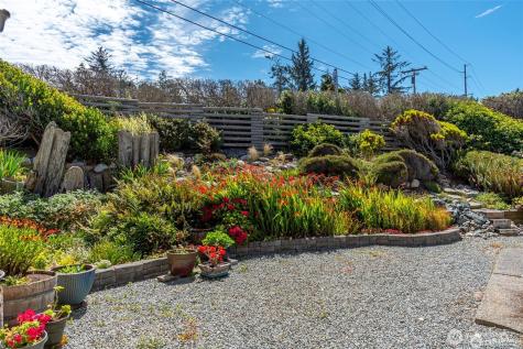 1505 West Beach Road Oak Harbor WA 98277