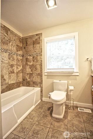 5722 119th Avenue E Puyallup WA 98372