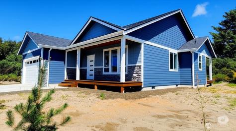 998 Cascade Avenue SW Ocean Shores WA 98569
