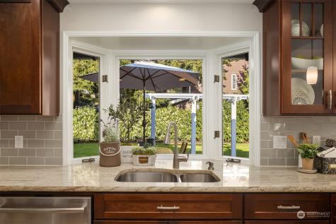 6040 86th Avenue Se Mercer Island WA 98040