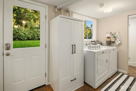 6040 86th Avenue Se Mercer Island WA 98040