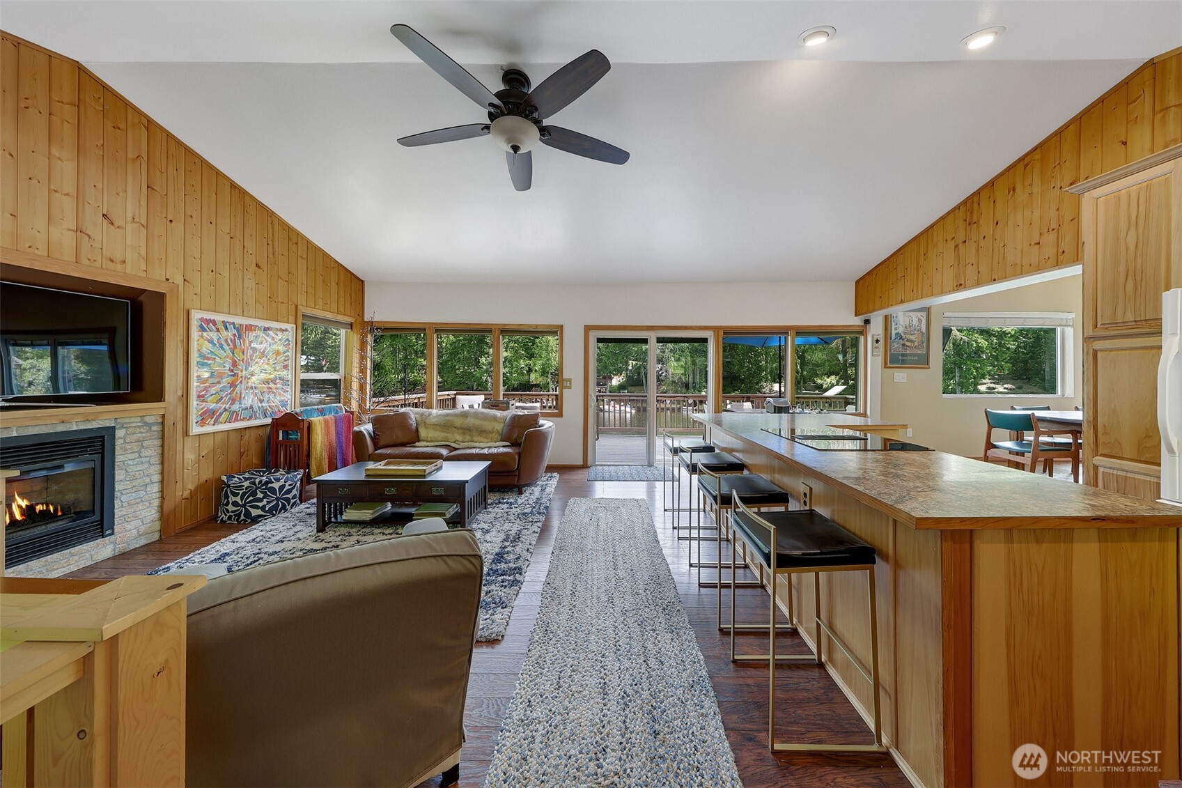 292 NE Lake Drive Tahuya WA 98588