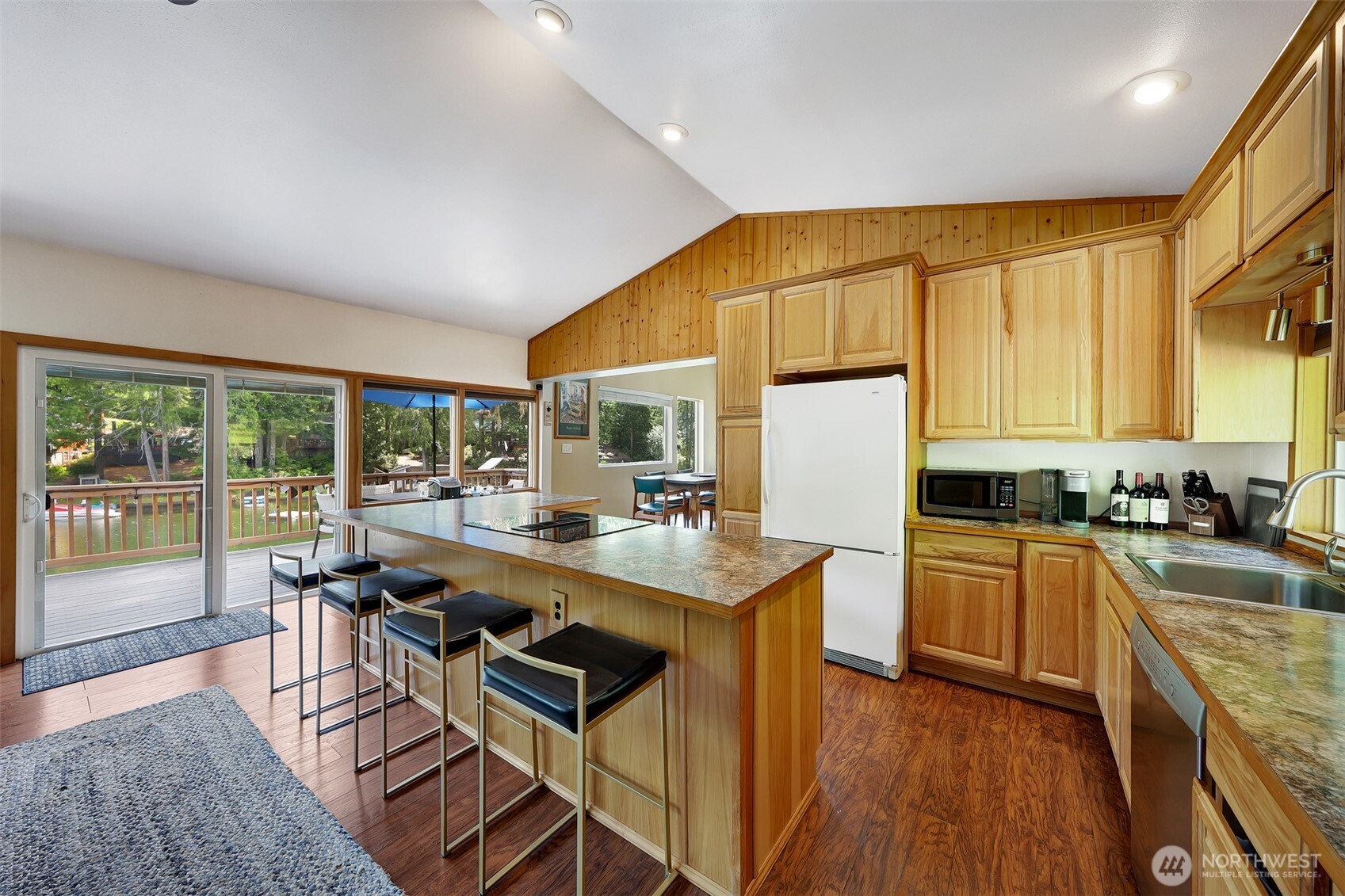 292 NE Lake Drive Tahuya WA 98588