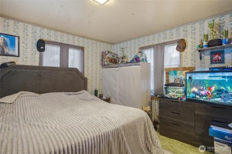 417 N Sanders Street Chelan WA 98816