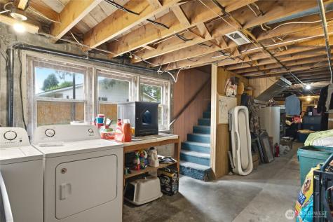 417 N Sanders Street Chelan WA 98816