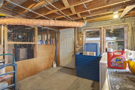 417 N Sanders Street Chelan WA 98816
