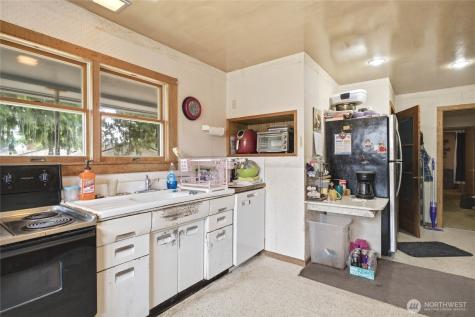 417 N Sanders Street Chelan WA 98816