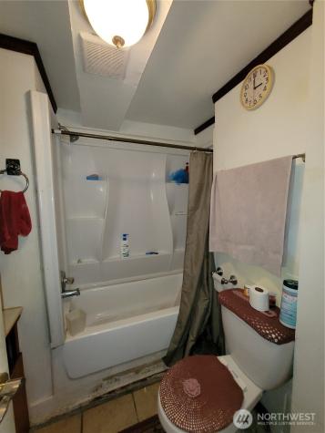 9951 Highland Drive NE Moses Lake WA 98837