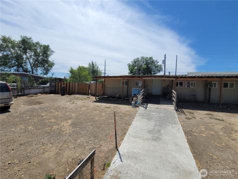 9951 Highland Drive NE Moses Lake WA 98837