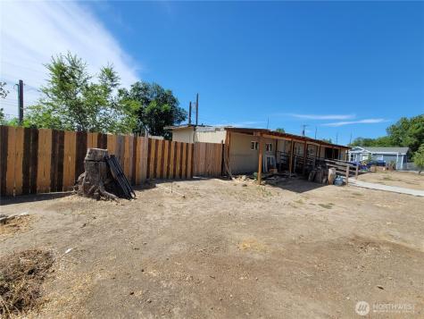 9951 Highland Drive NE Moses Lake WA 98837