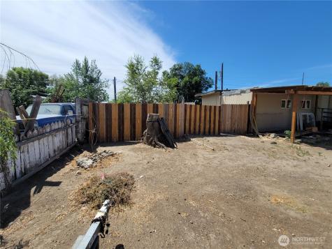 9951 Highland Drive NE Moses Lake WA 98837