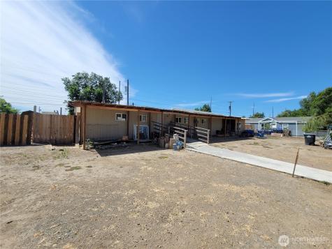 9951 Highland Drive NE Moses Lake WA 98837