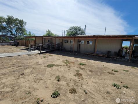 9951 Highland Drive NE Moses Lake WA 98837