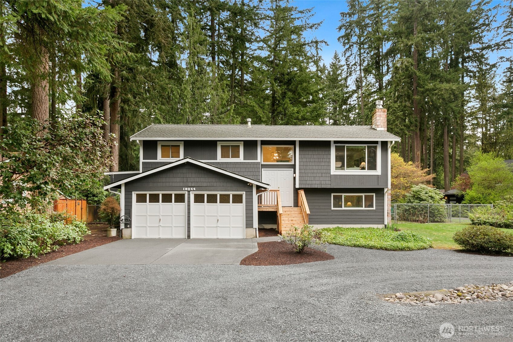19044 NE 165th Place Woodinville WA 98072