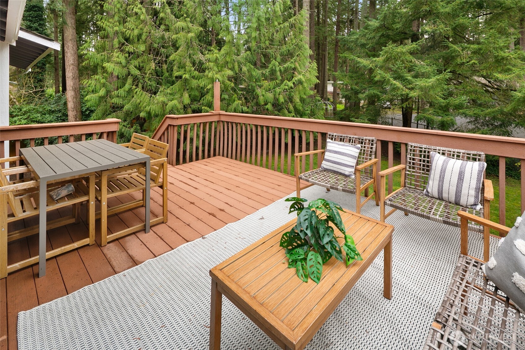 19044 NE 165th Place Woodinville WA 98072