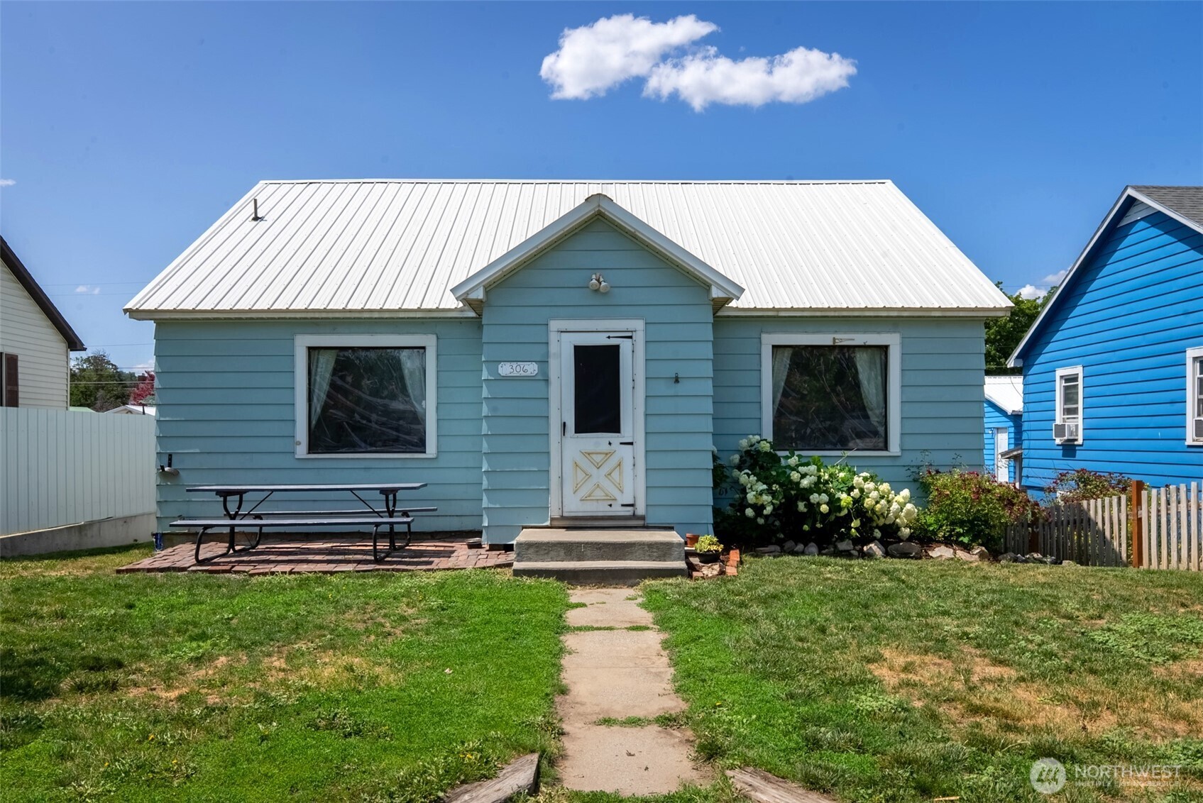 306 S Cedar Street Omak WA 98841